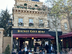 Image shows theoutside of Bistro Chez remy in disneyland paris
